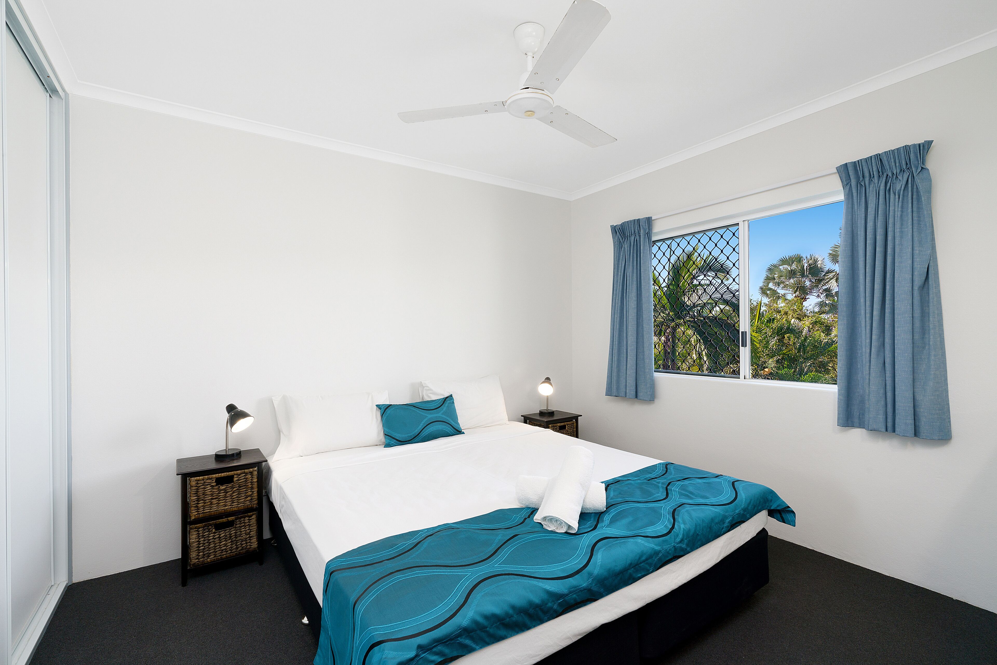 Two Bedroom Apartment, Close to the Beach