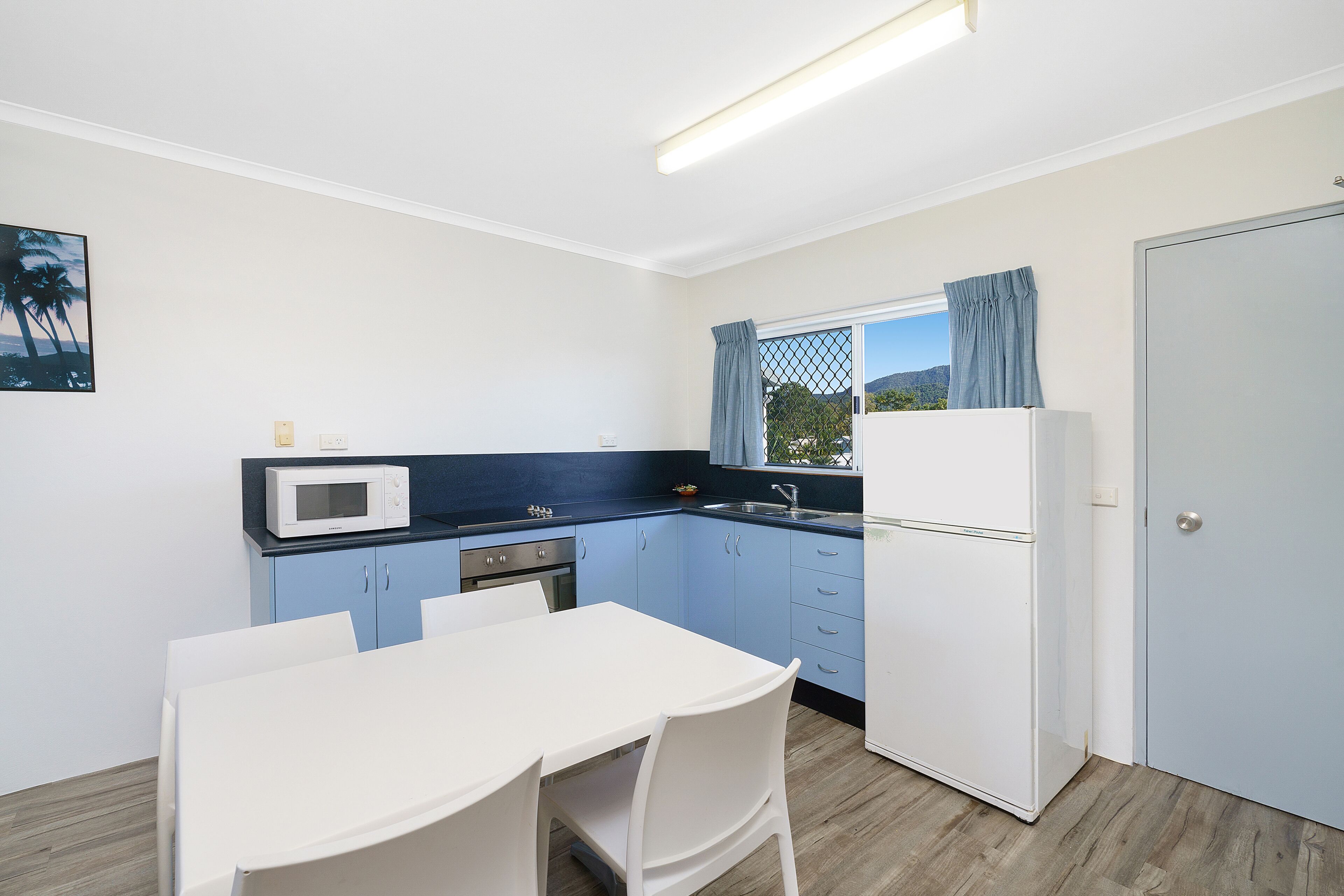 Two Bedroom Apartment in Trinity Beach