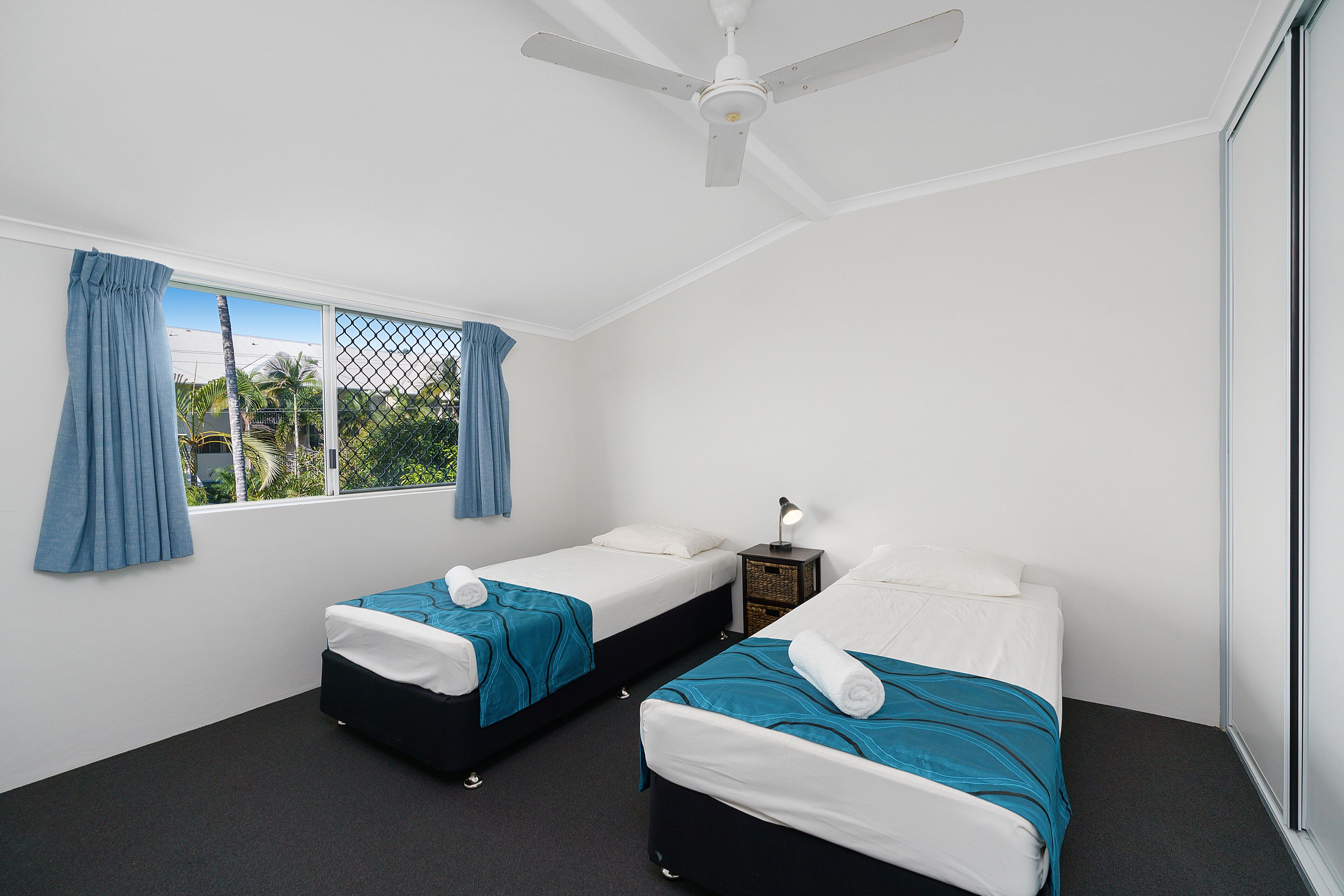 Two Bedroom Apartment on 1st Floor, Close to the Beach