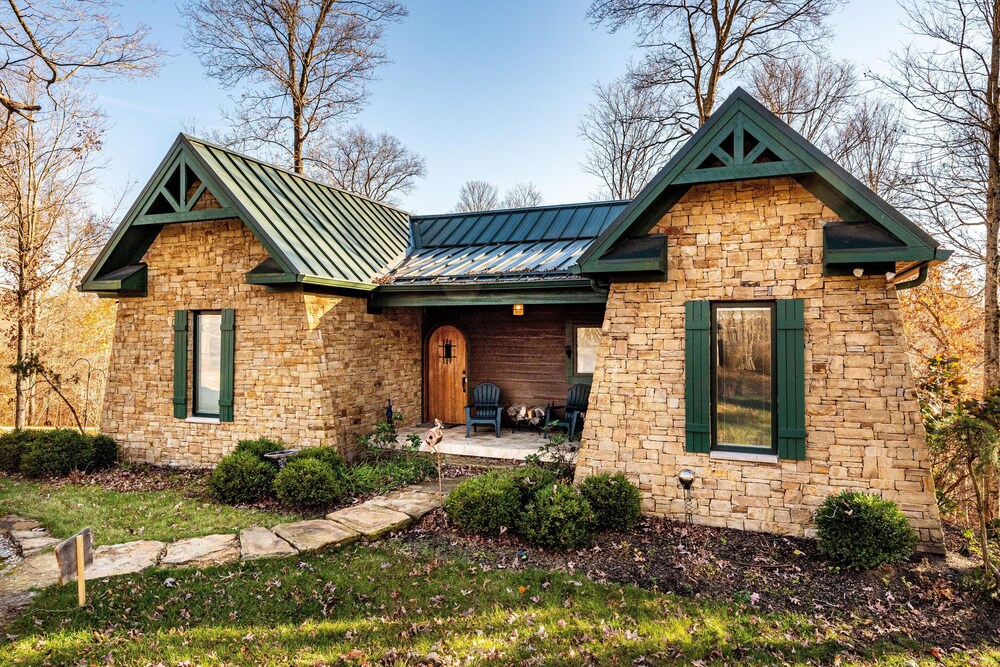 2BR, 2BA Log Cabin Brown County Vrbo