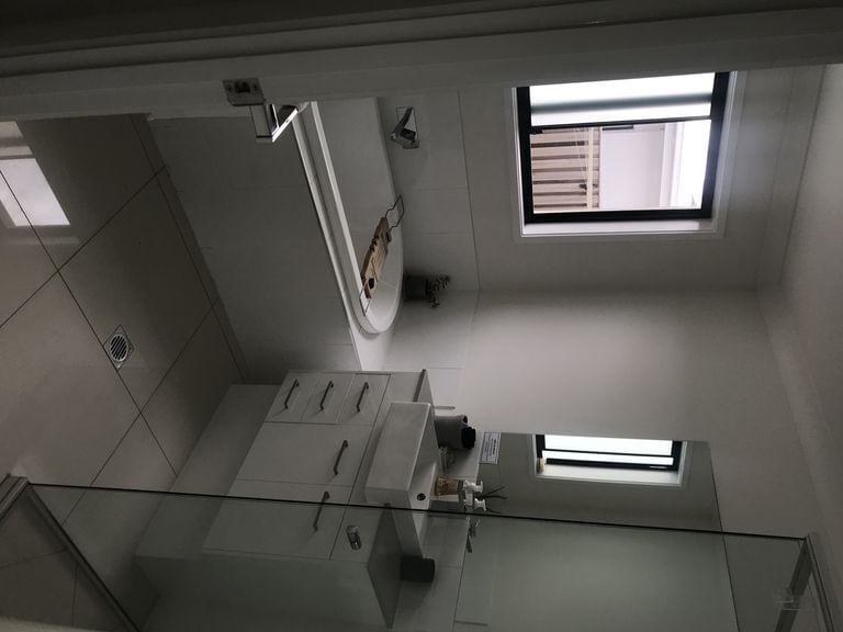 Private & modern guest suite