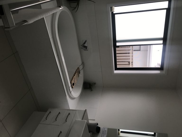 Private & modern guest suite