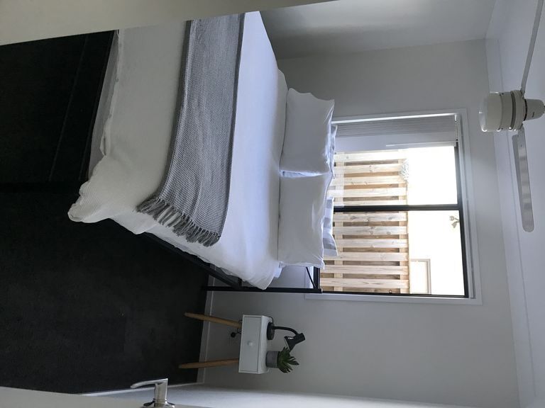 Private & modern guest suite