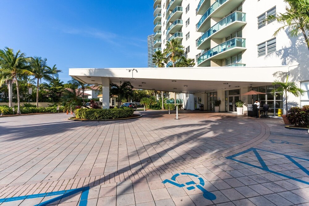Spacious Luxury Condos Sunny Isles beach by RedAwning