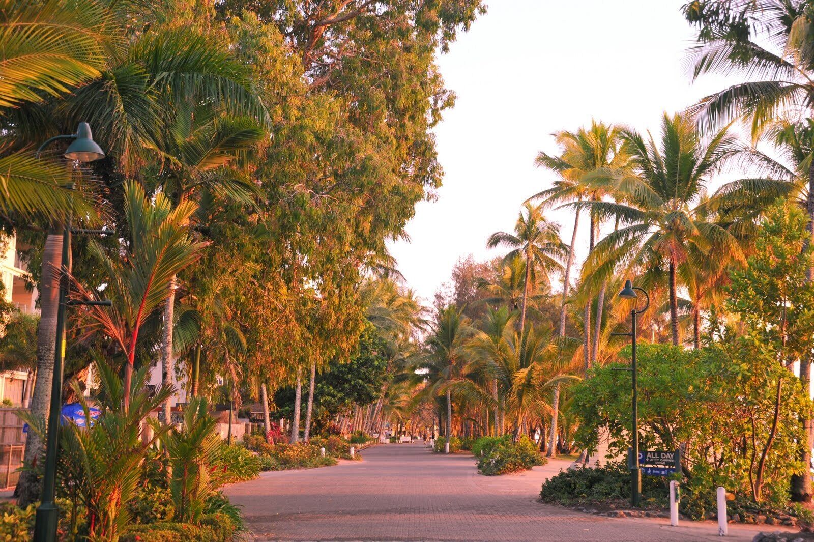 Tranquility Relax-enjoy the Tropics