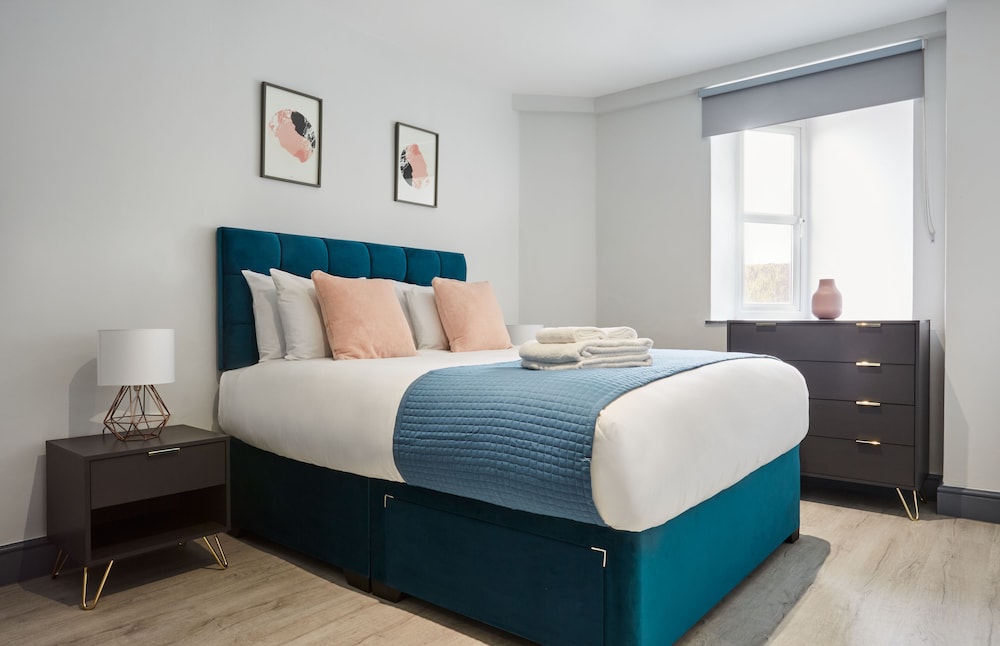 Reading Central Serviced Apartment.