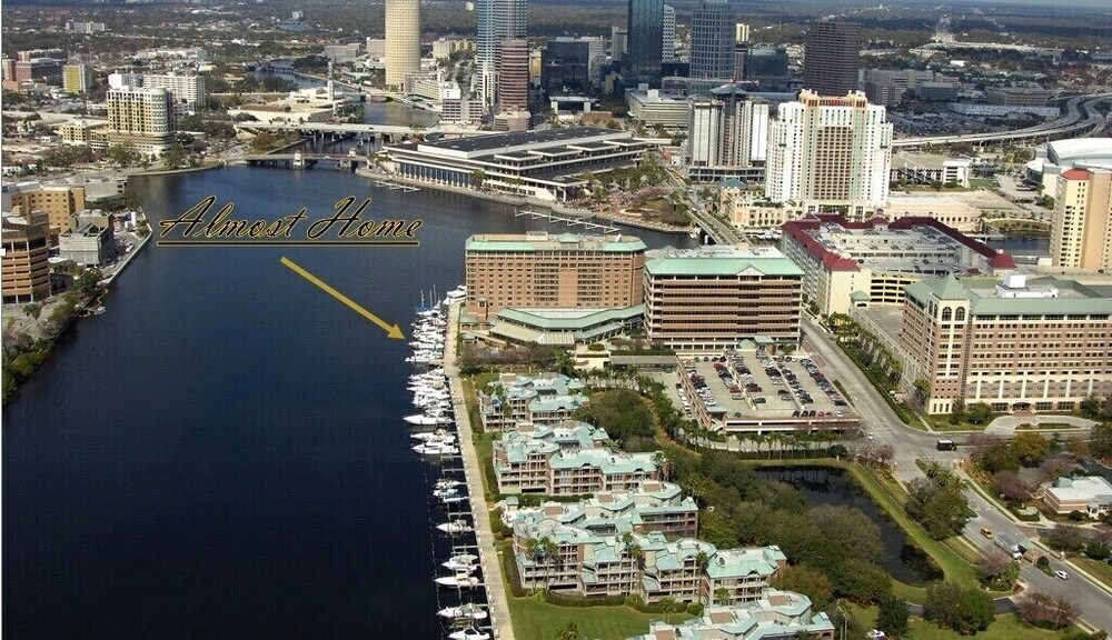 2 Bedroom Yacht in Downtown Tampa in Tampa | Best Rates ...