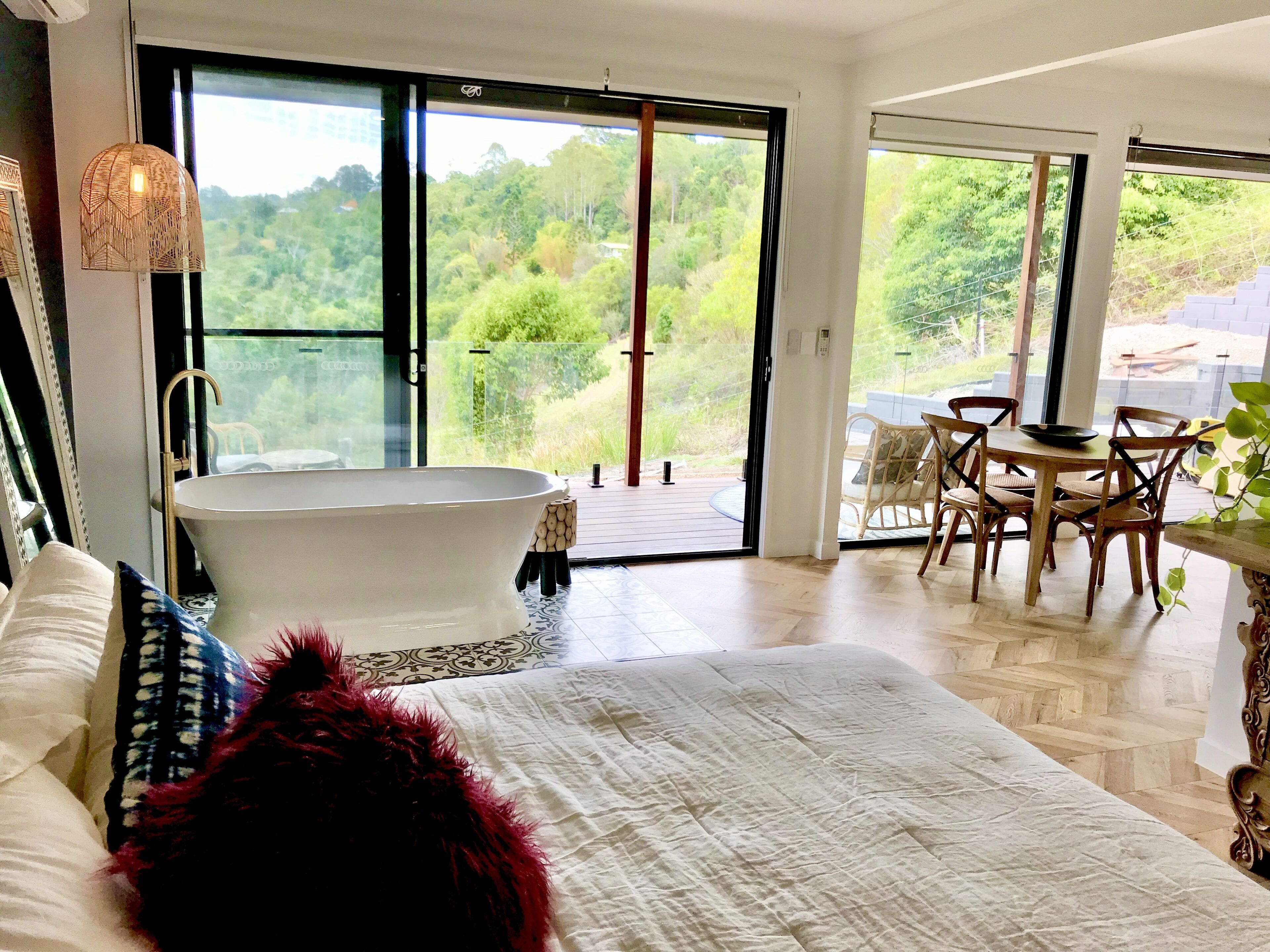 Fletchers Ridge Luxury Cabin, Fireplace, Valley Views, Full Kitchen, Pets Ok!