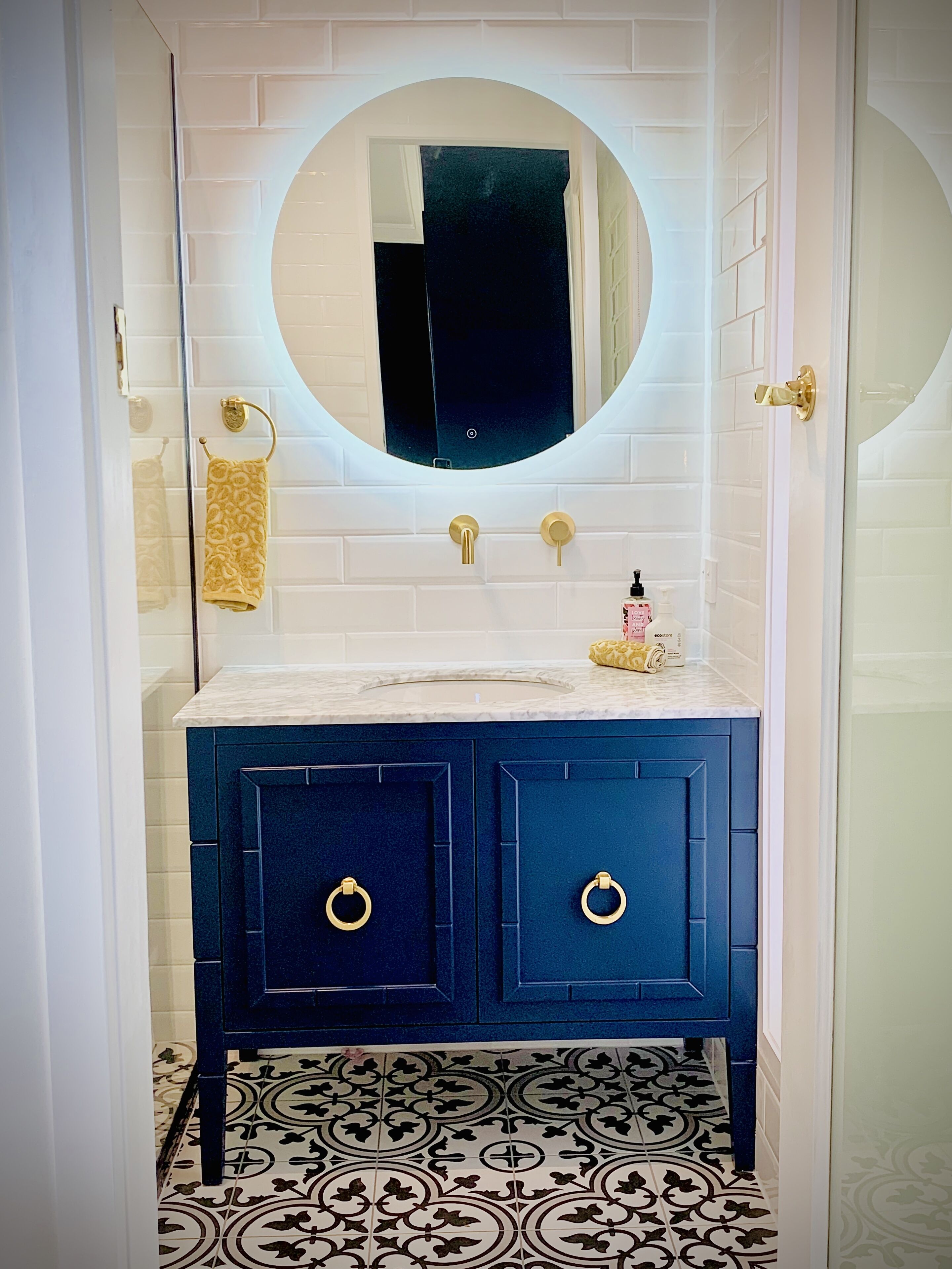 Fletchers Ridge Luxury Cabin, Fireplace, Valley Views, Full Kitchen, Pets Ok!