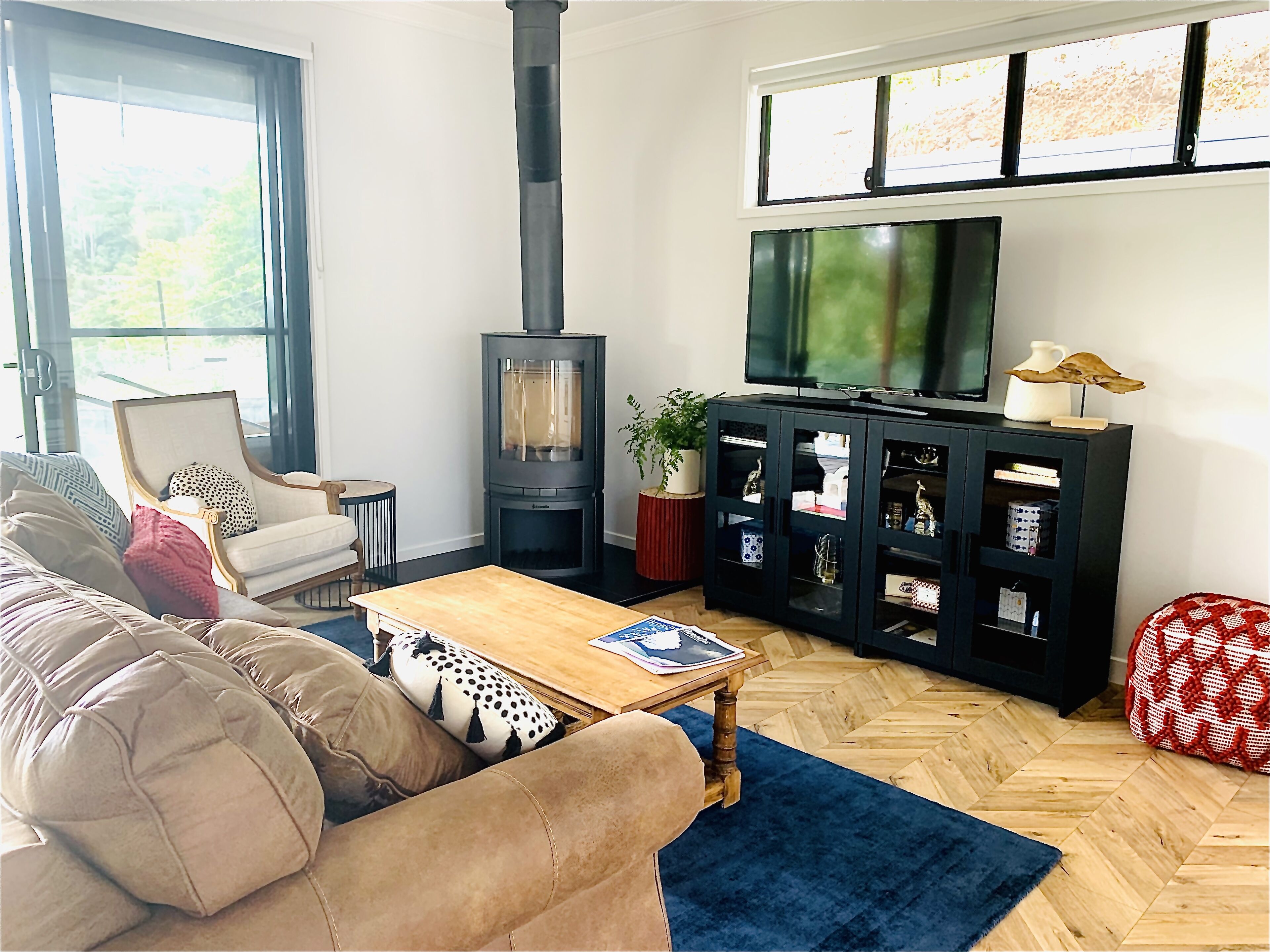 Fletchers Ridge Luxury Cabin, Fireplace, Valley Views, Full Kitchen, Pets Ok!