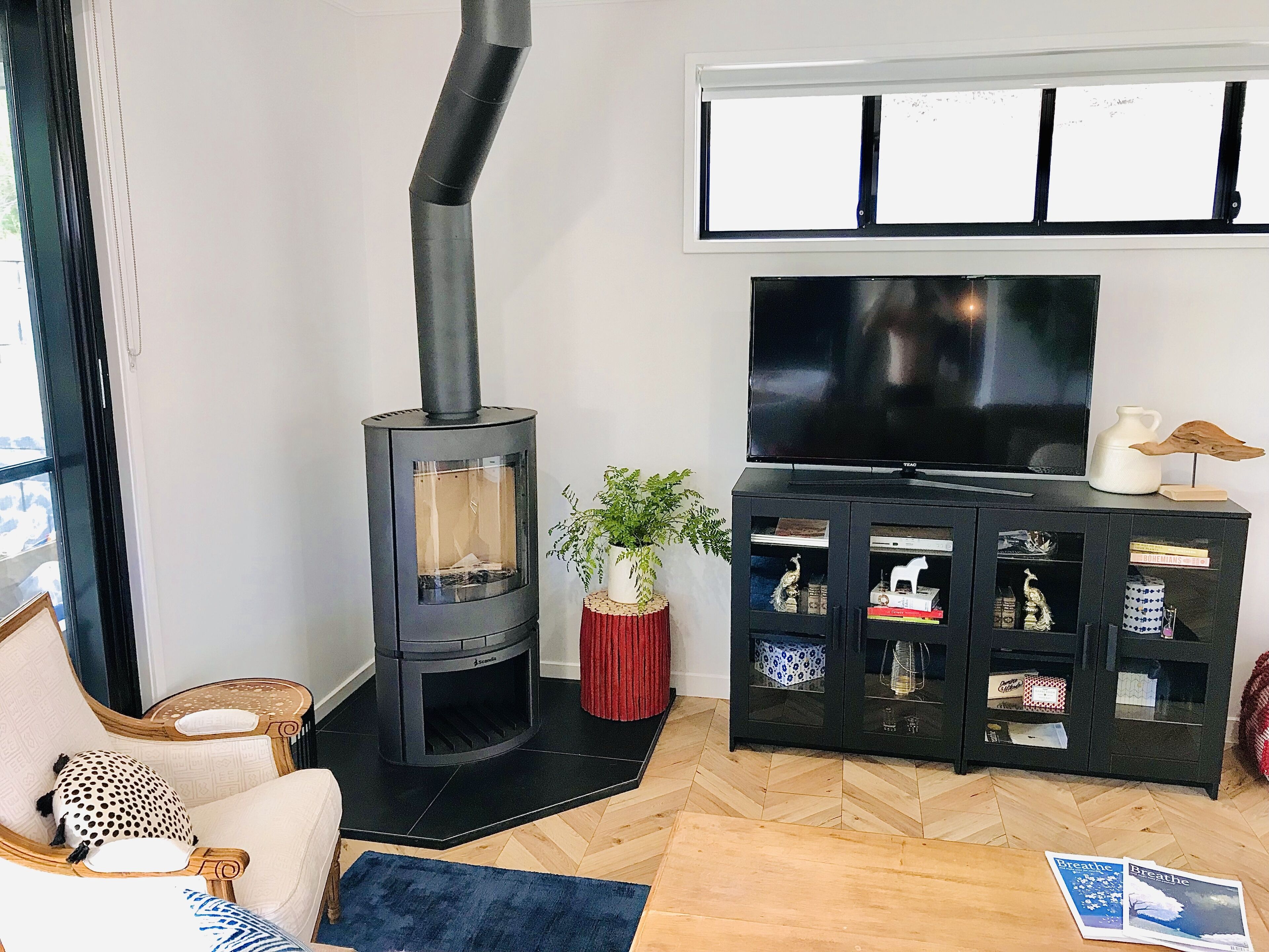 Fletchers Ridge Luxury Cabin, Fireplace, Valley Views, Full Kitchen, Pets Ok!