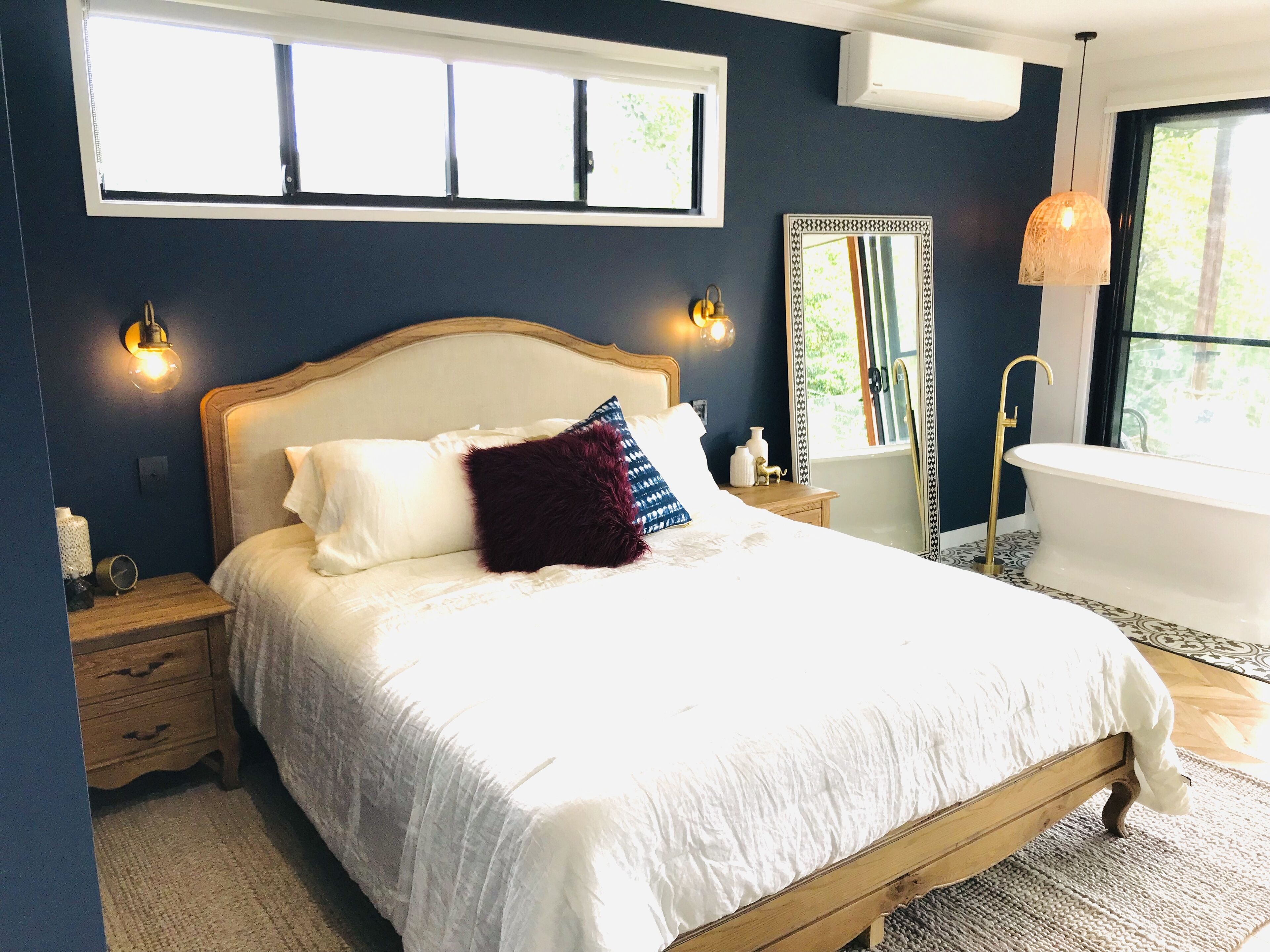 Fletchers Ridge Luxury Cabin, Fireplace, Valley Views, Full Kitchen, Pets Ok!