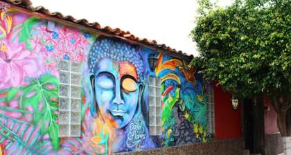 Casa Flores Bed & Breakfast