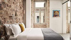 Premium bedding, free minibar items, in-room safe