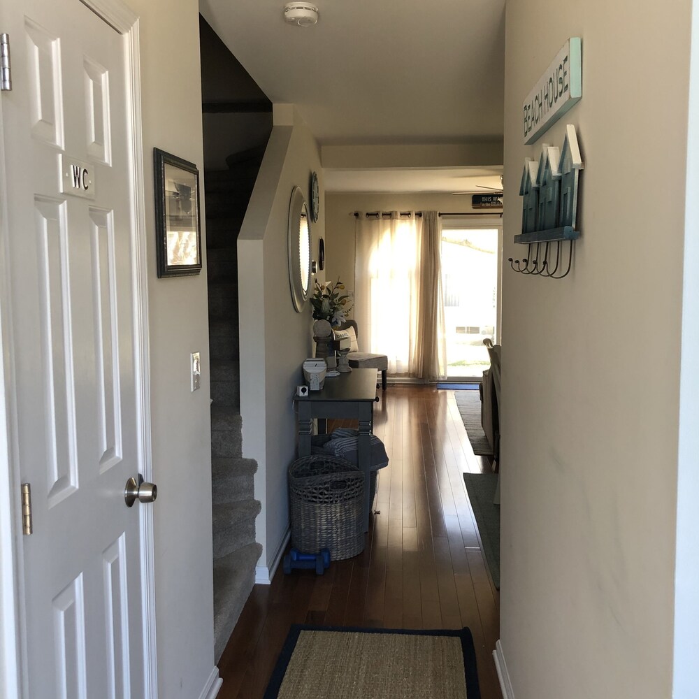 Ideal Lewes location, east of 1, near trails & historic area. Book Spring now! 