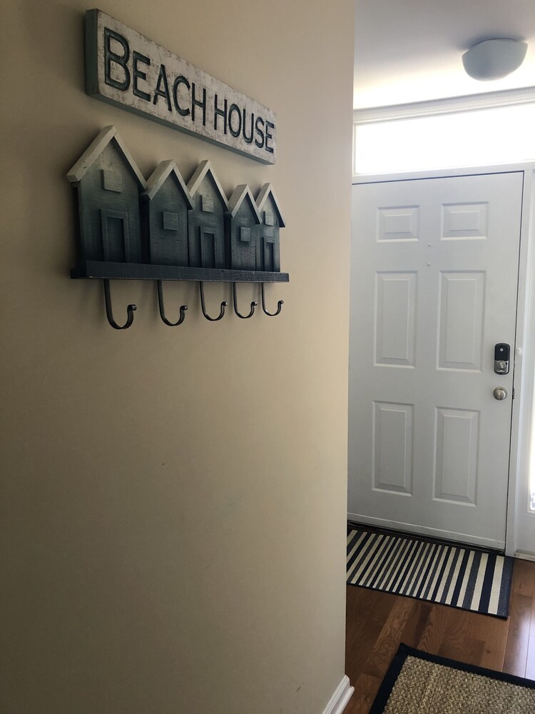 Ideal Lewes location, east of 1, near trails & historic area. Book Spring now! 