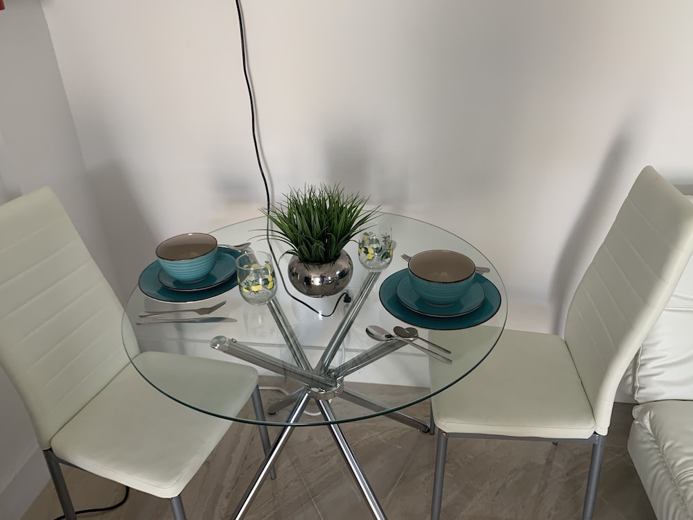 Lake front tiny home- enjoy Florida lifstyle