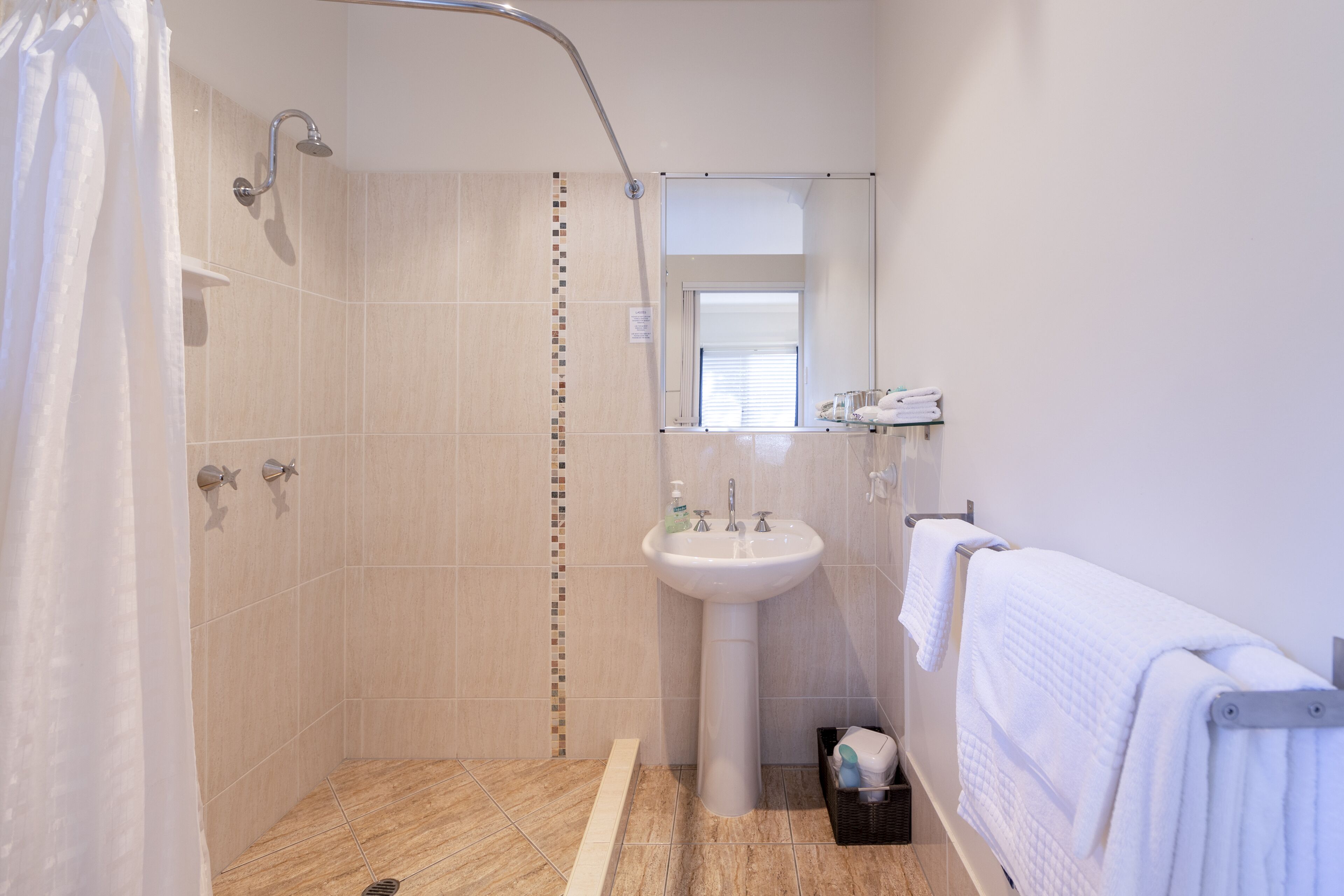 Beach House Bed & Breakfast