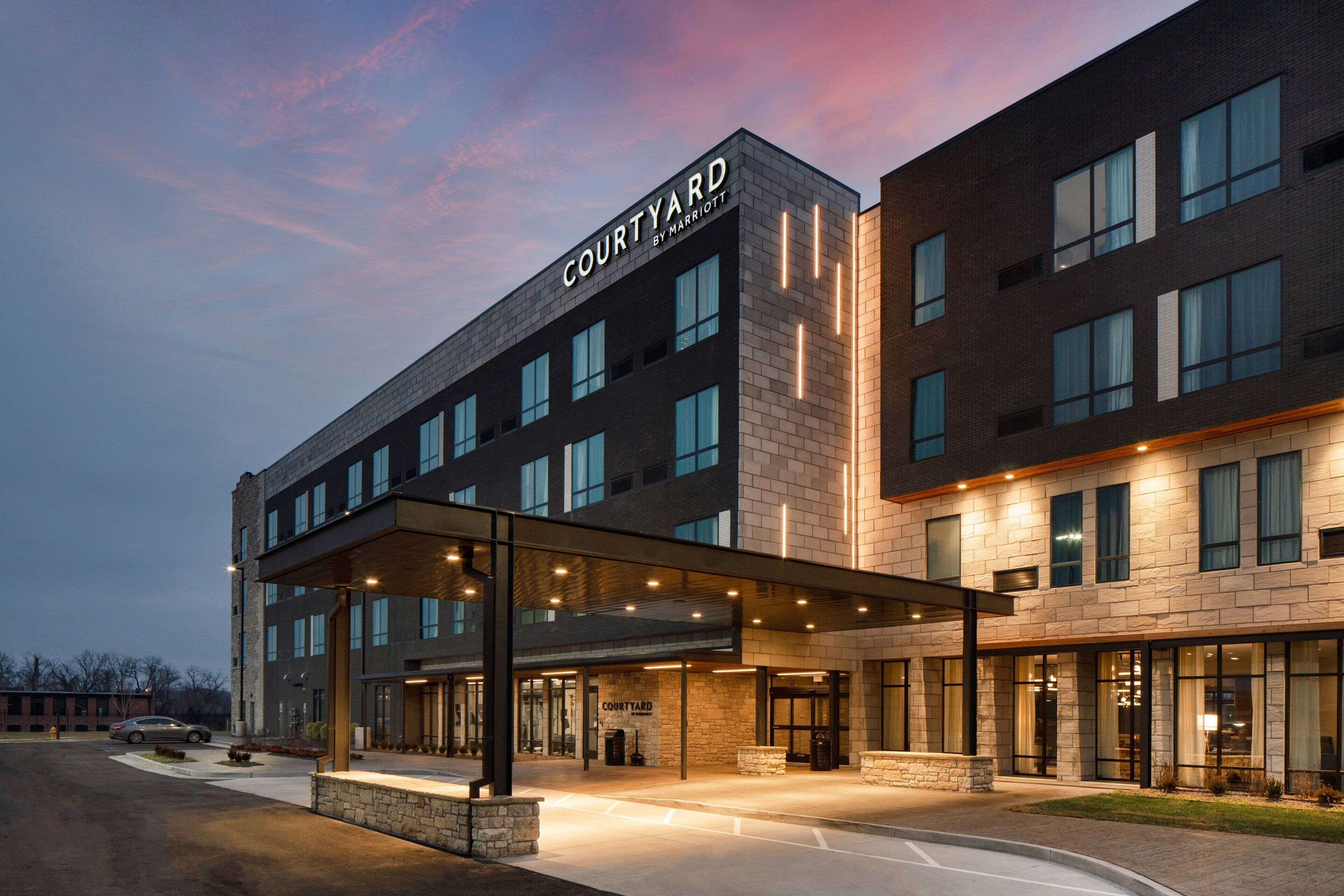Courtyard by Marriott Jefferson City in Clinton, United States