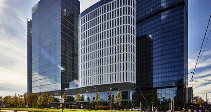 Holiday Inn Express Warsaw - The HUB, an IHG Hotel