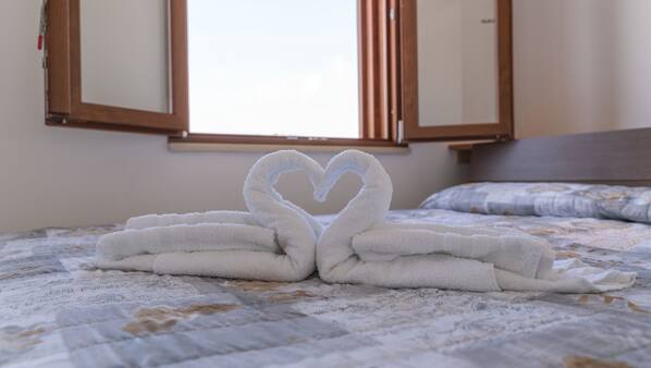 2 bedrooms, Internet, bed sheets