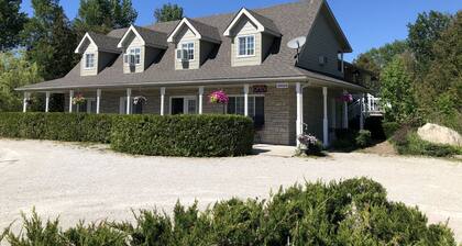Adventure The Bruce Inn