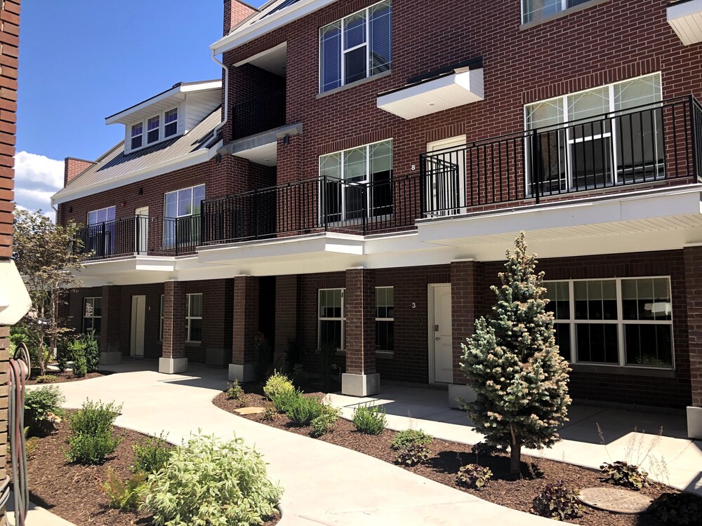 New Luxury Living in Downtown Provo (Unit 7)