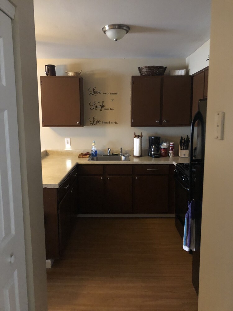 228 BEAUTIFUL DOWNTOWN AIR/WIFI/close to FALLS