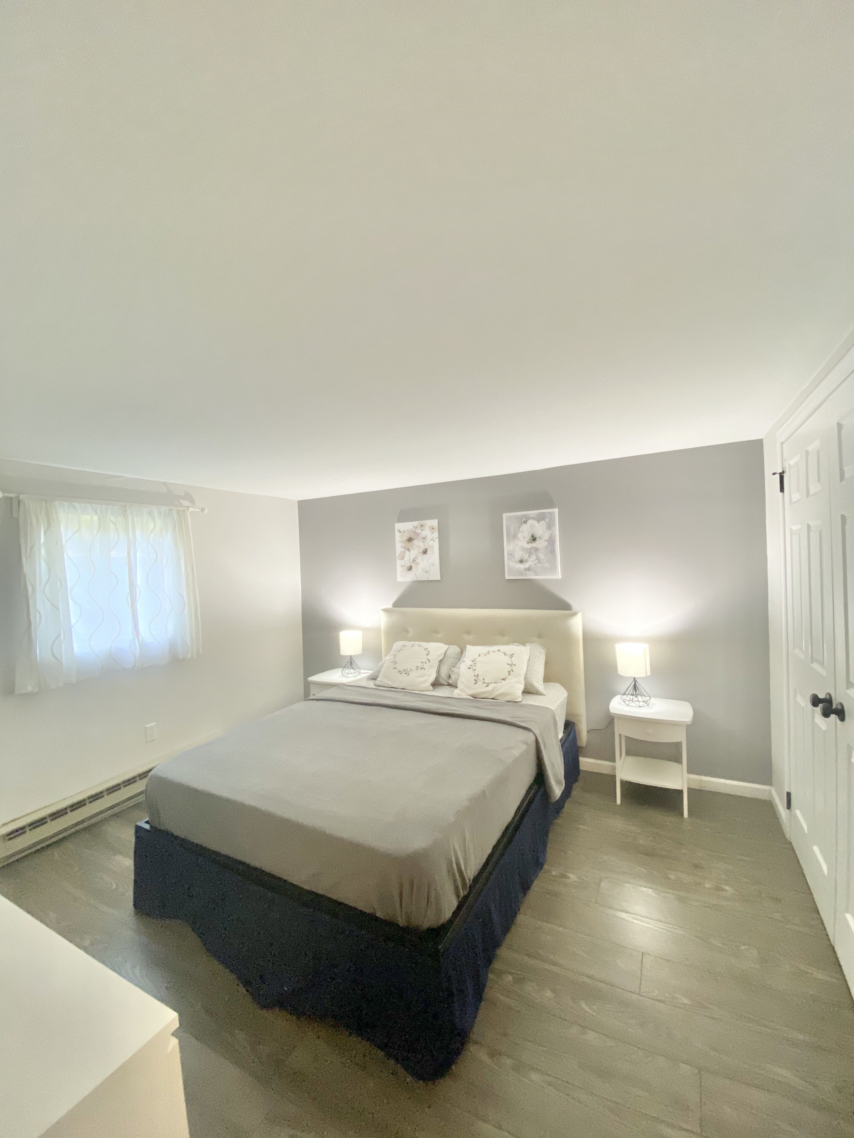 3 BEDROOM - * POOL * BBQ * GYM * COURTS * in Tannersville, United States