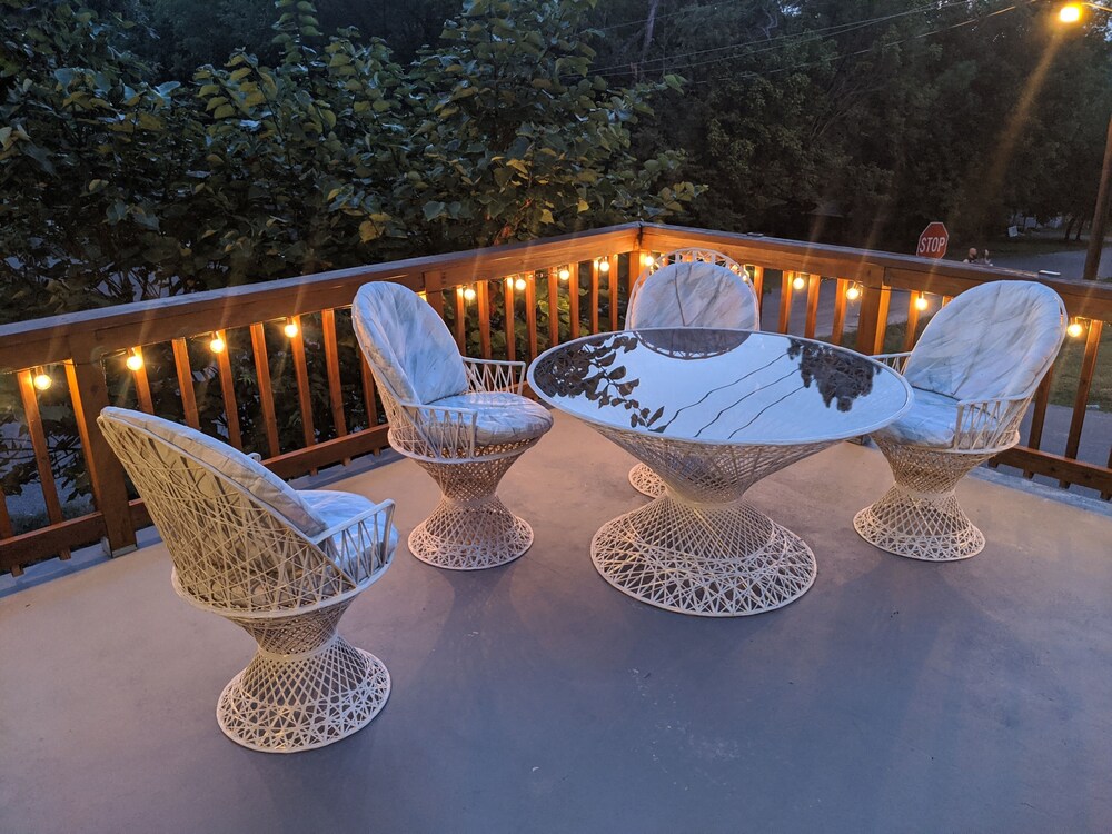 The Corner Cottage in Hardy Best Rates & Deals on Orbitz