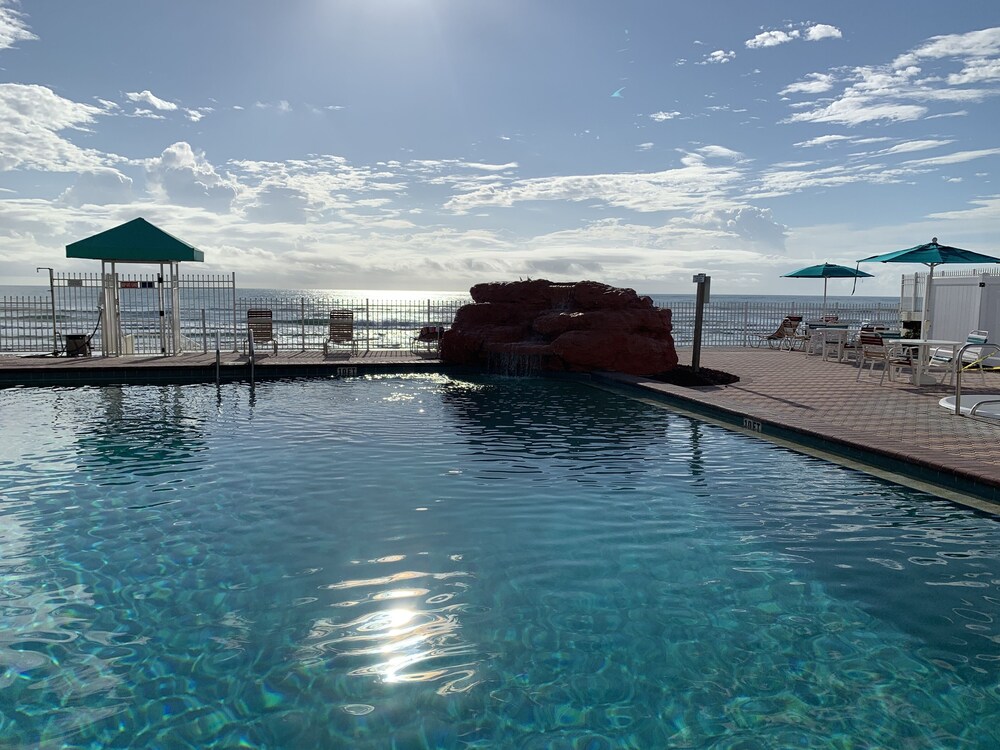 Daytona Beach Ocean Front with heated pool (UNIT 202)