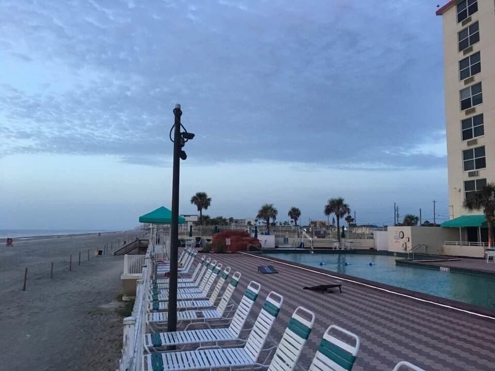 Daytona Beach Ocean Front with heated pool (UNIT 202)