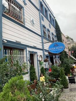 Elisa Hotel Reviews Photos Rates Ebookers Com