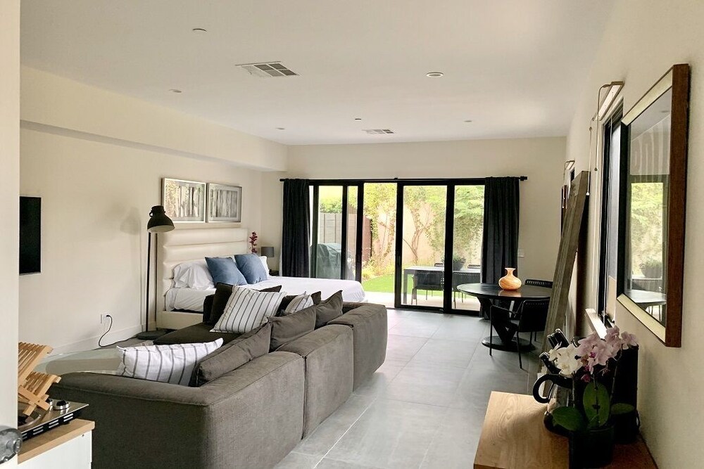 New Studio Apartment in Larchmont Village Los Angeles Vrbo