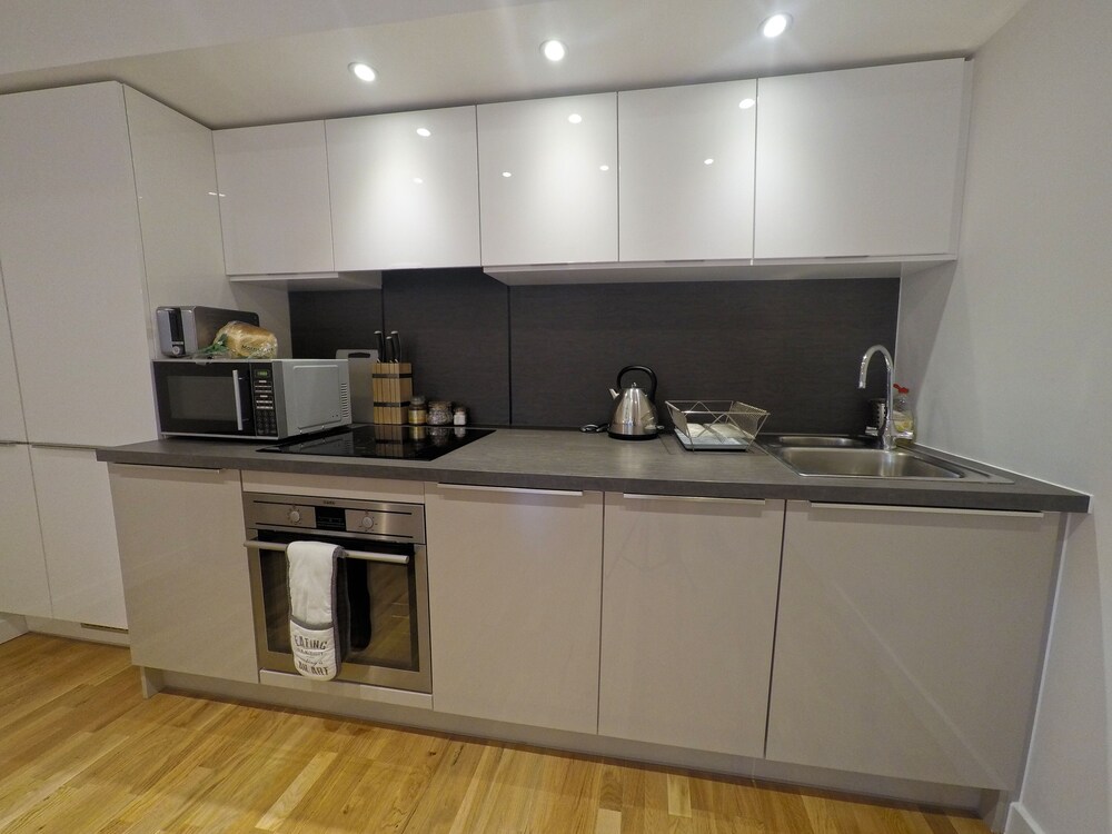 West Side Apartments Brentford