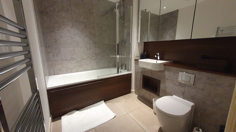 West Side Apartments Brentford