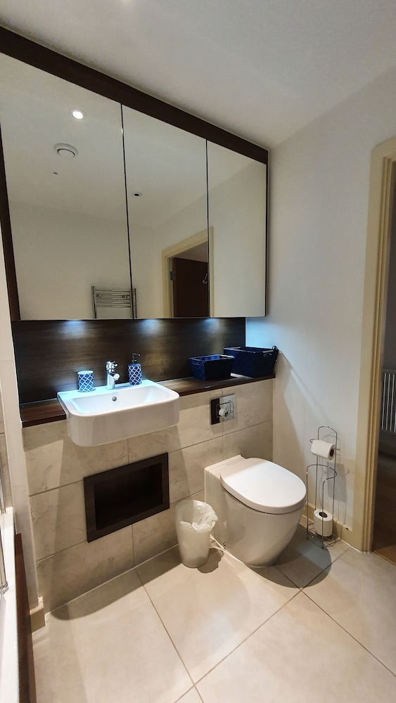 West Side Apartments Brentford