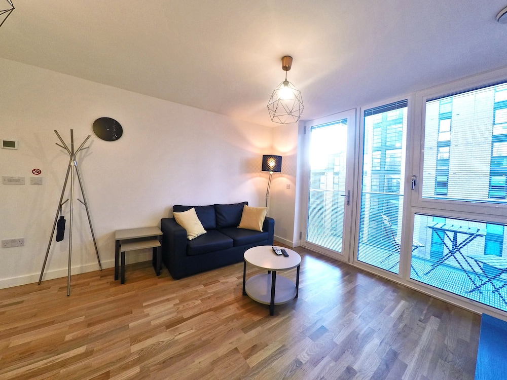 West Side Apartments Brentford