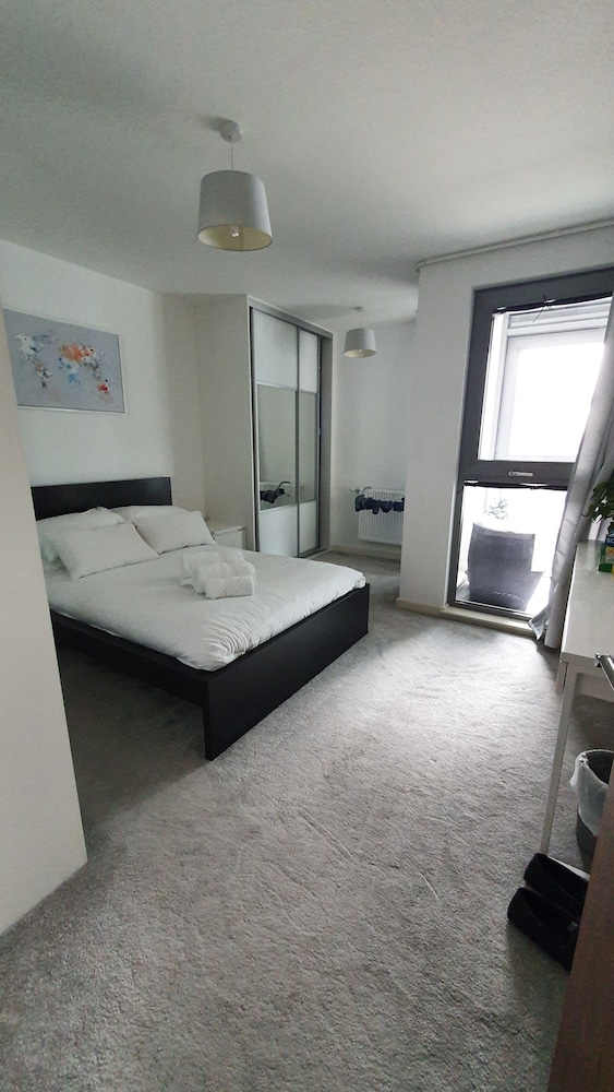 West Side Apartments Brentford