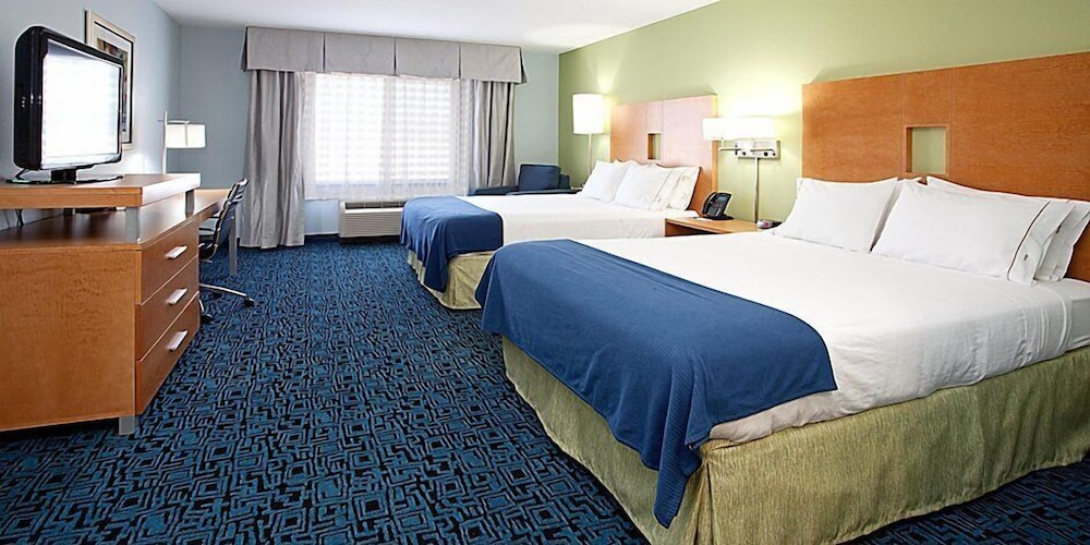 Holiday Inn Express & Suites Green River, an IHG Hotel