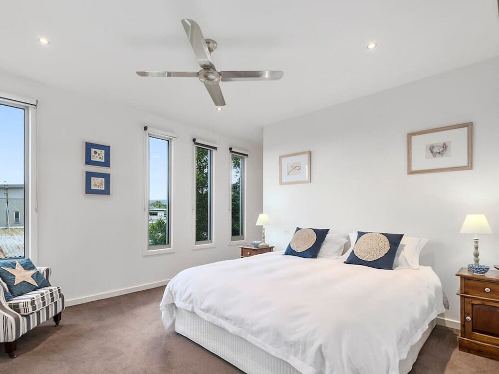 Coastal Beach House Elegance with Stunning Views Aireys Inlet Stayz