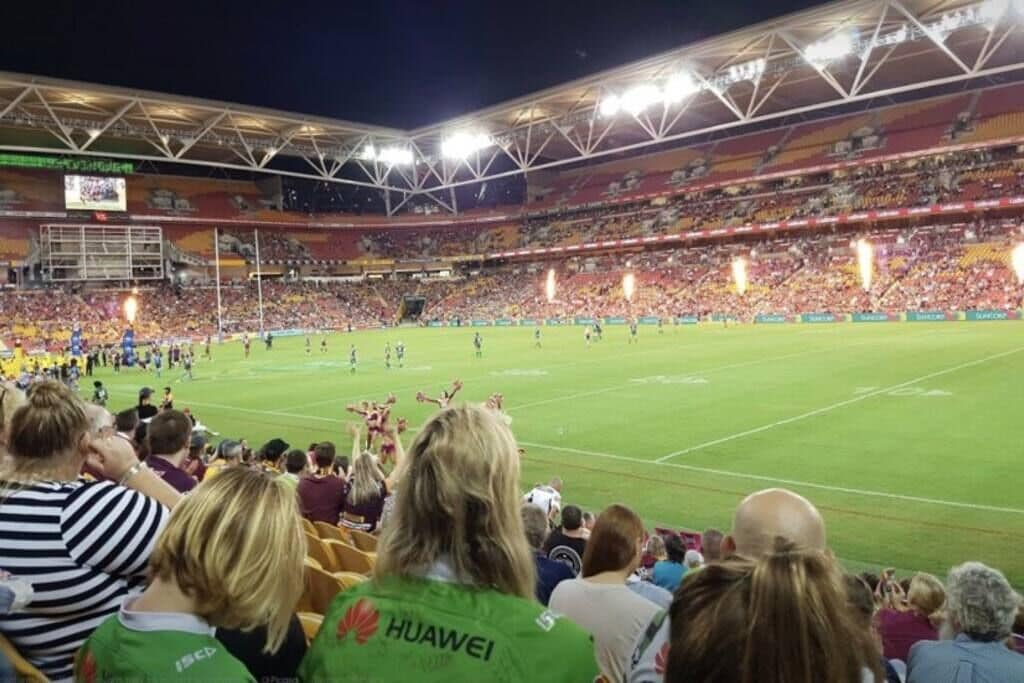 Stylish 3 Bedroom CBD River & City Views Free Spasaunapoolwifinetflix