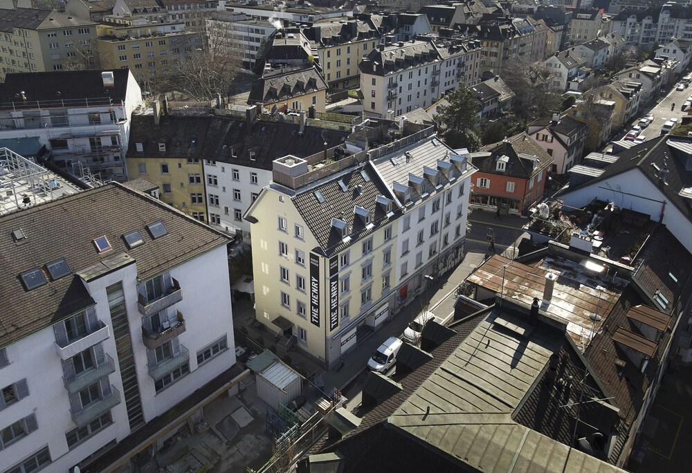 Photo - The Henry Self Check-In Guesthouse