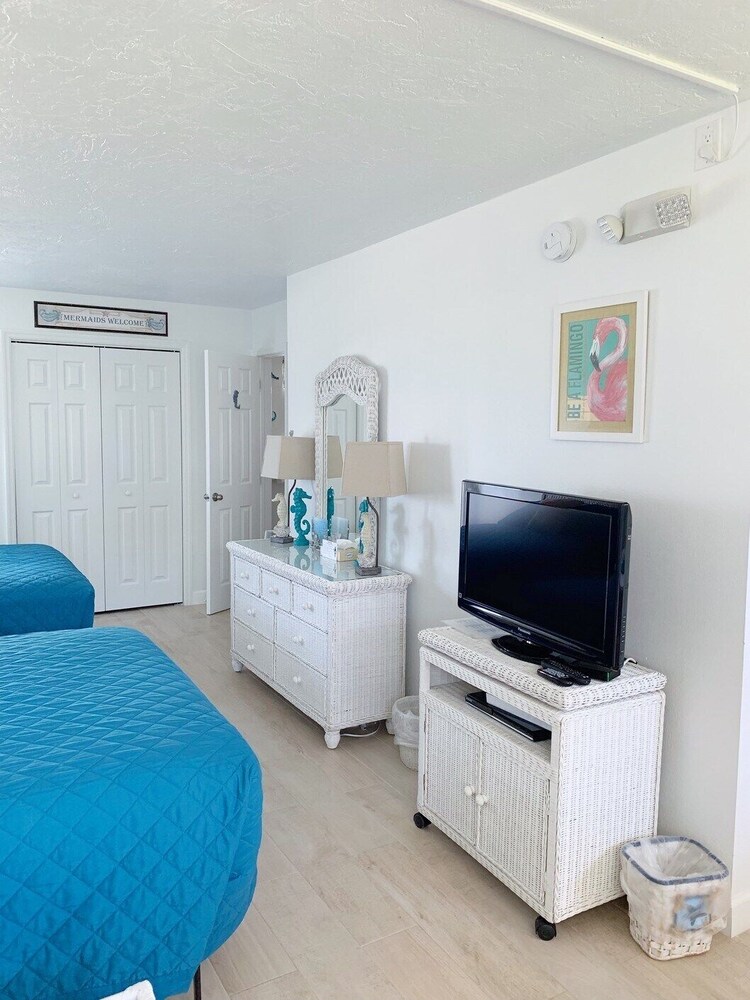 Beachside Unit 29 Key Colony Key Colony Beach Vrbo