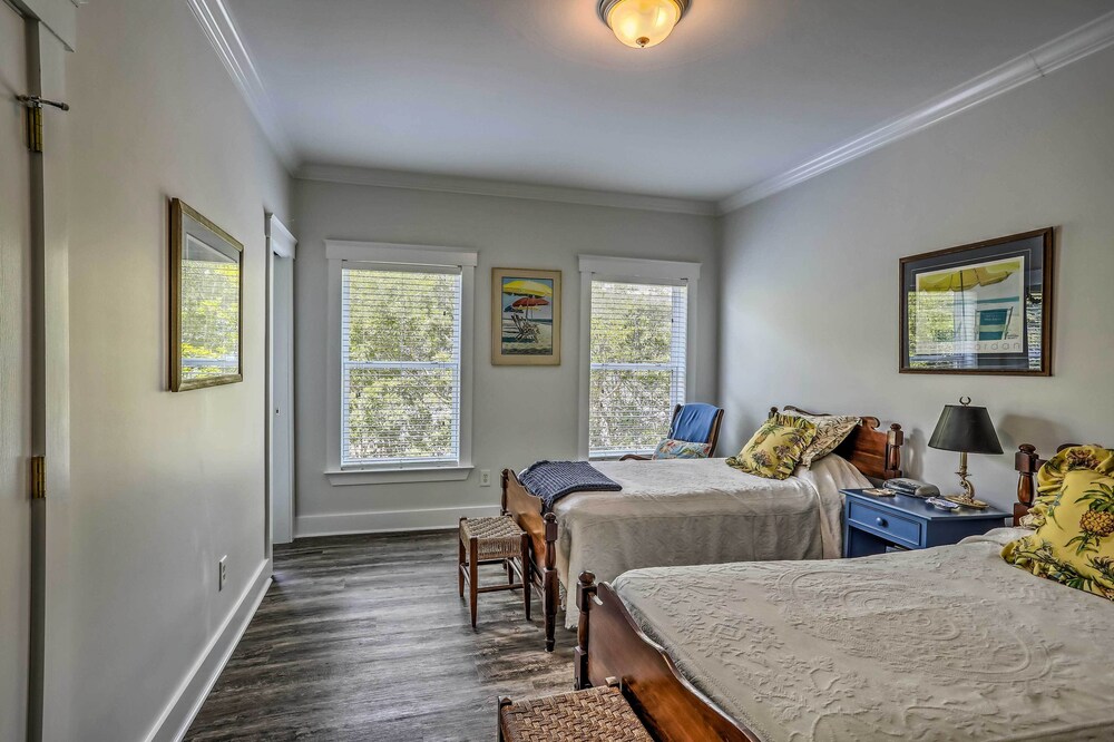 Family Beach Home; Walk to N Litchfield Beach North Litchfield Beach