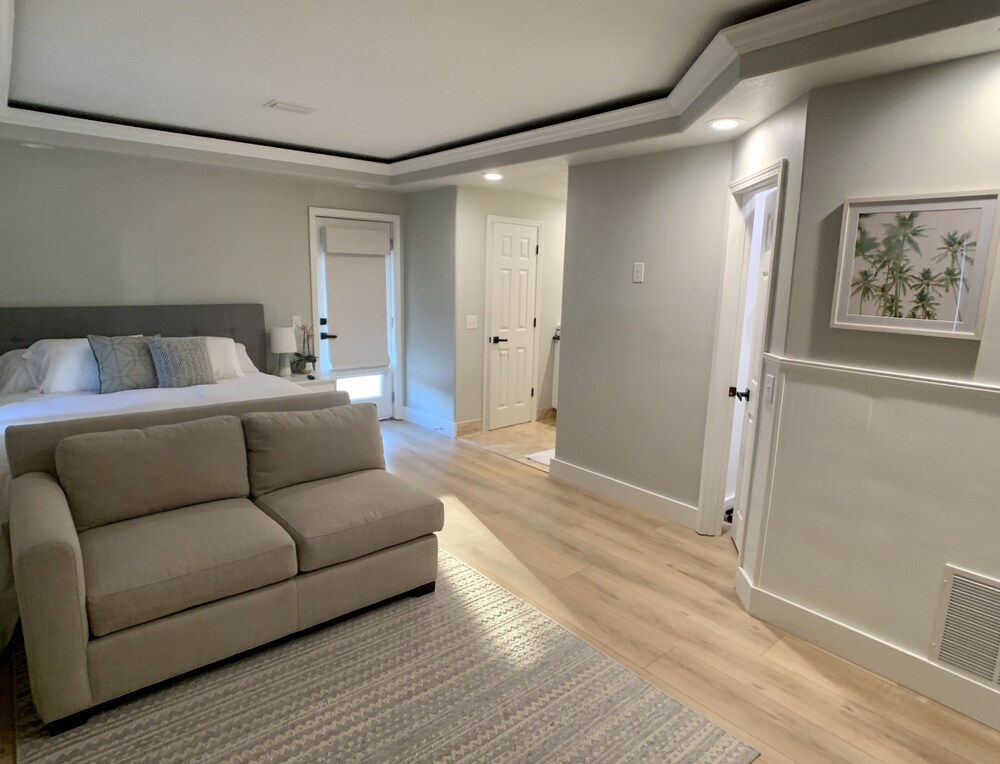 Private & Clean Apartment 5 Min Walk To Beach