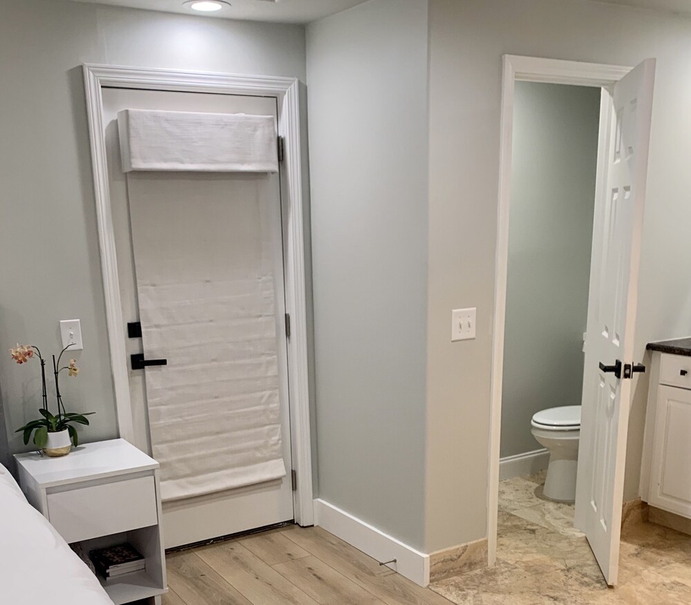 Private & Clean Apartment 5 Min Walk To Beach