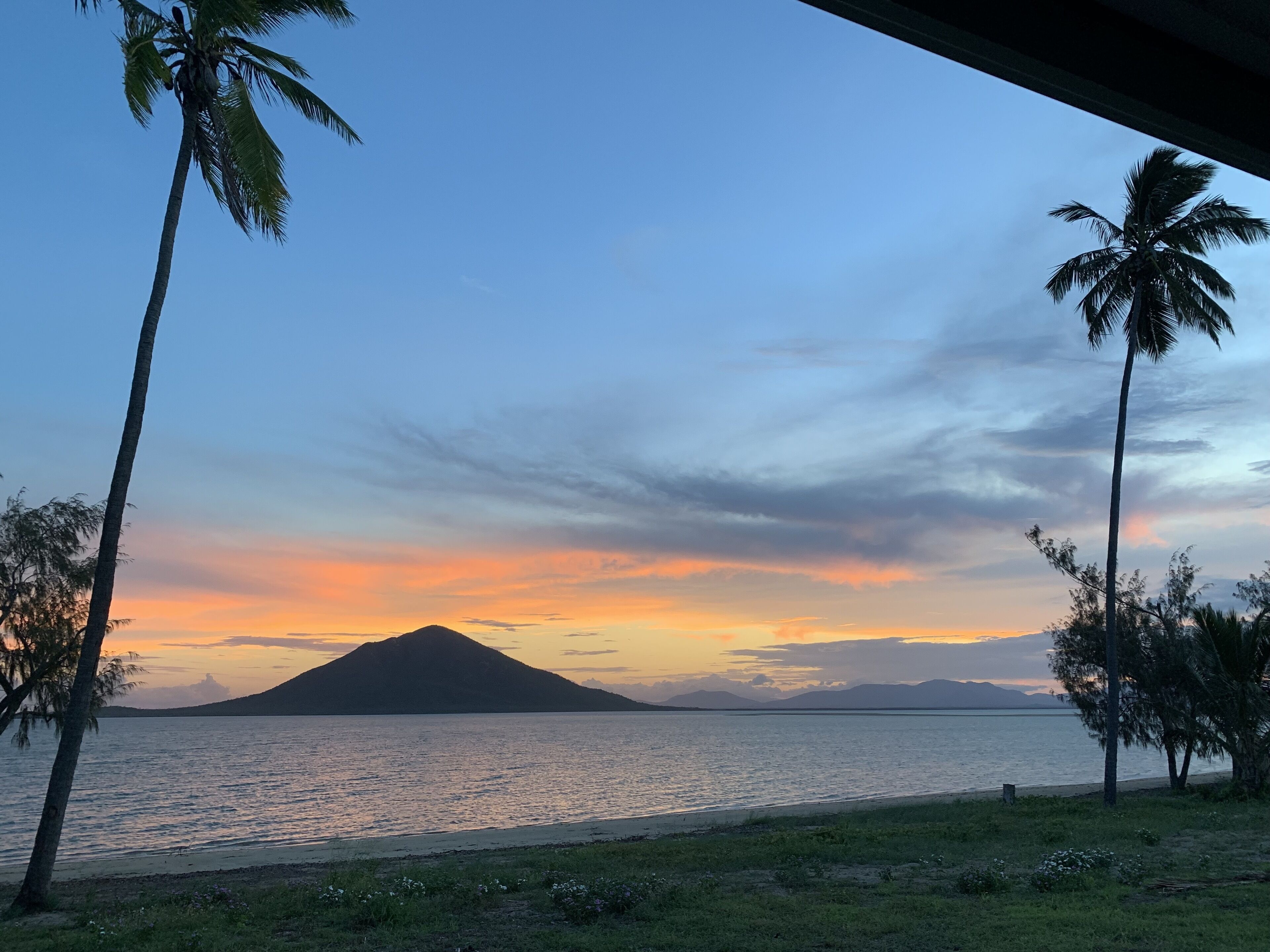 Sinclair BAY Resort. Private AND Secluded