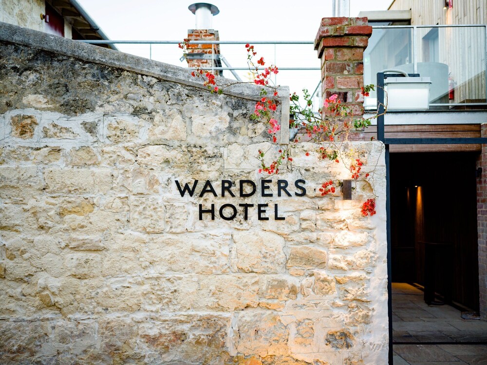 Warders Hotel Fremantle
