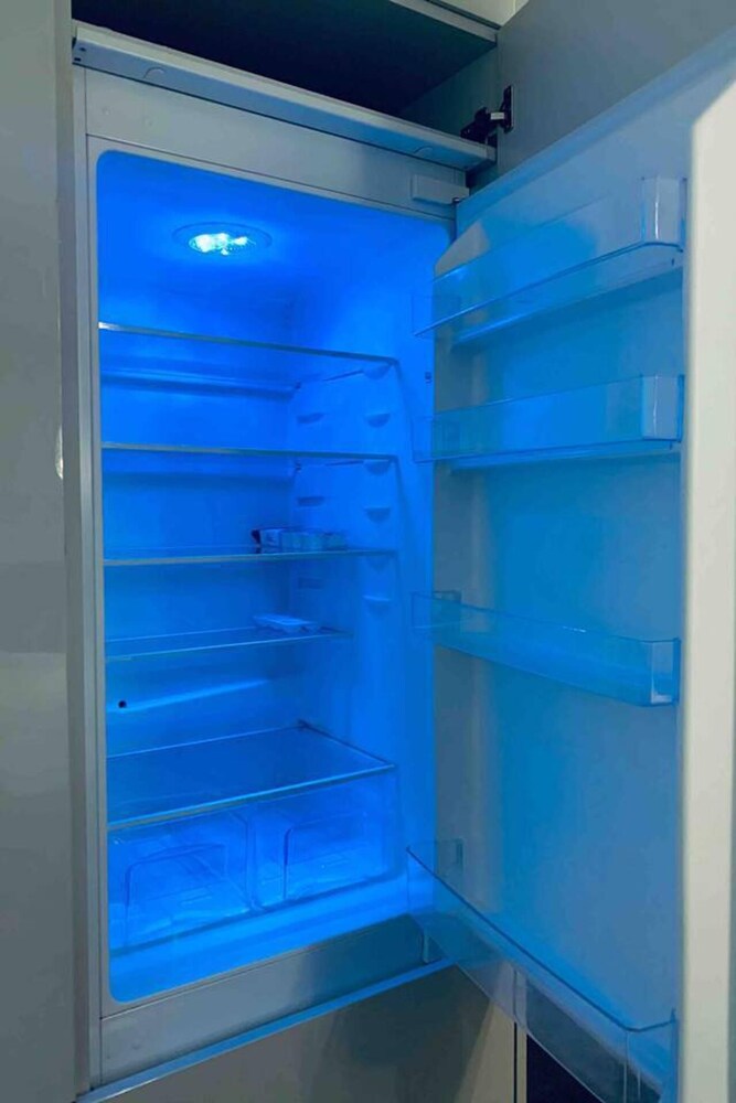 Stylish and Immaculate 2-bed Apartment in Leigh